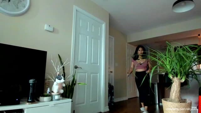 Gallery image thumbnail from SkyB_'s myfreecams stream on, 08/10/2023, 24:33 image 2 of 20