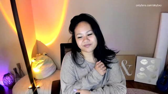 Gallery image thumbnail from SkyB_'s myfreecams stream on, 10/19/2023, 03:03 image 9 of 20
