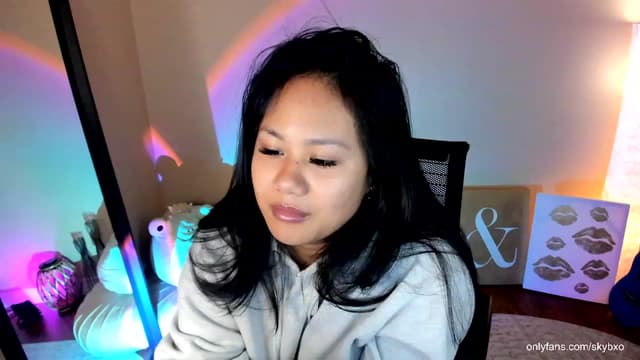 Gallery image thumbnail from SkyB_'s myfreecams stream on, 10/29/2023, 02:15 image 12 of 20