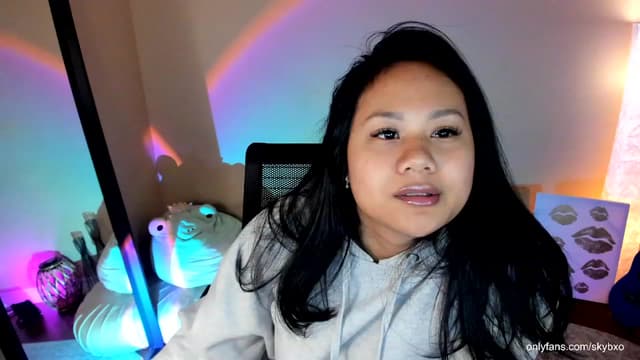 Gallery image thumbnail from SkyB_'s myfreecams stream on, 10/29/2023, 02:15 image 15 of 20