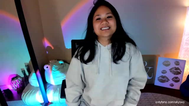 Gallery image thumbnail from SkyB_'s myfreecams stream on, 10/29/2023, 02:15 image 8 of 20