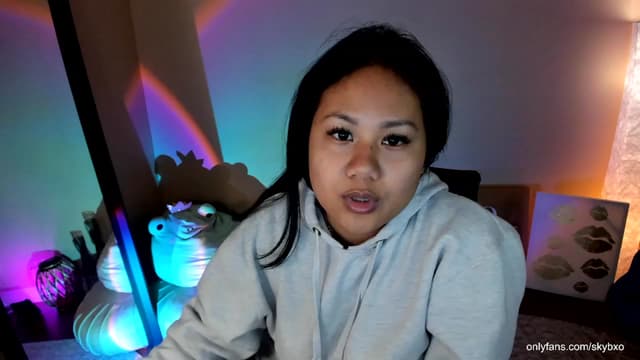 Gallery image thumbnail from SkyB_'s myfreecams stream on, 10/29/2023, 02:15 image 4 of 20