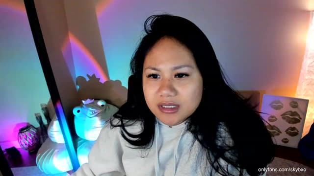 Gallery image thumbnail from SkyB_'s myfreecams stream on, 10/29/2023, 02:15 image 6 of 20