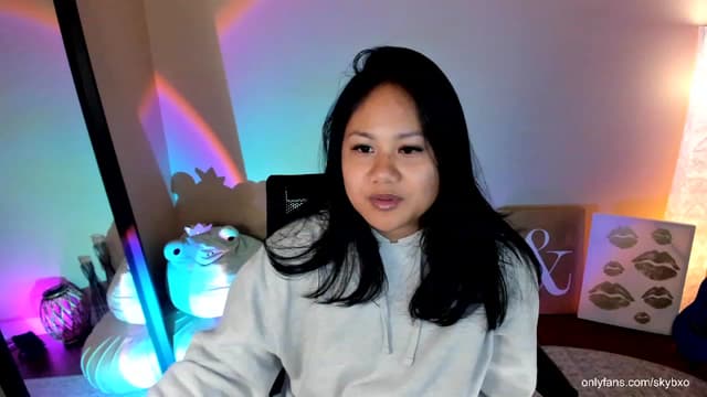 Gallery image thumbnail from SkyB_'s myfreecams stream on, 10/29/2023, 02:15 image 7 of 20