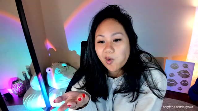 Gallery image thumbnail from SkyB_'s myfreecams stream on, 10/29/2023, 02:15 image 14 of 20