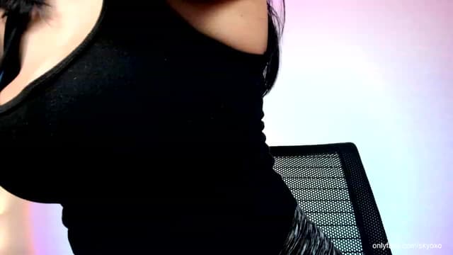 Gallery image thumbnail from SkyB_'s myfreecams stream on, 11/01/2023, 05:06 image 11 of 20