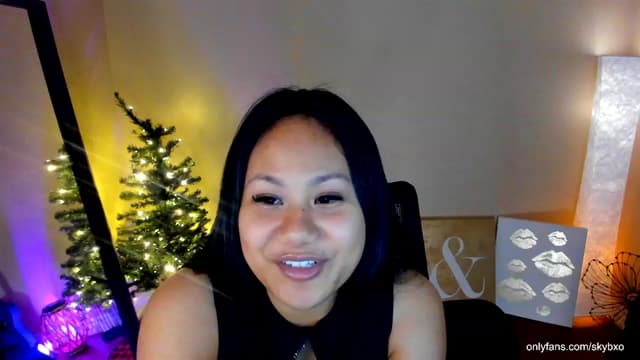 Gallery image thumbnail from SkyB_'s myfreecams stream on, 12/04/2023, 02:17 image 15 of 20