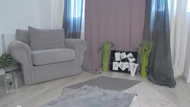 Gallery image thumbnail from SkyV_'s myfreecams stream on, 08/01/2023, 14:13 image 15 of 20