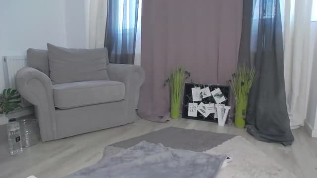 Gallery image thumbnail from SkyV_'s myfreecams stream on, 08/01/2023, 14:13 image 9 of 20