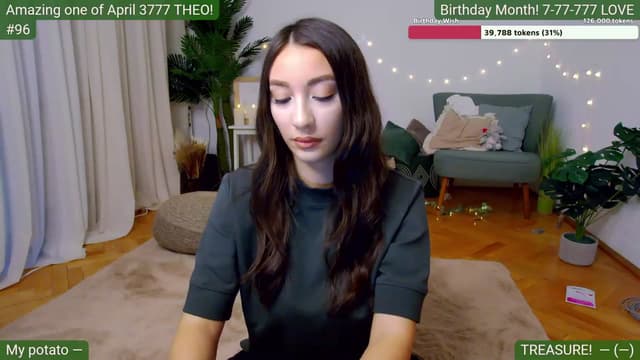Gallery image thumbnail from SkyV_'s myfreecams stream on, 04/08/2024, 17:07 image 12 of 20