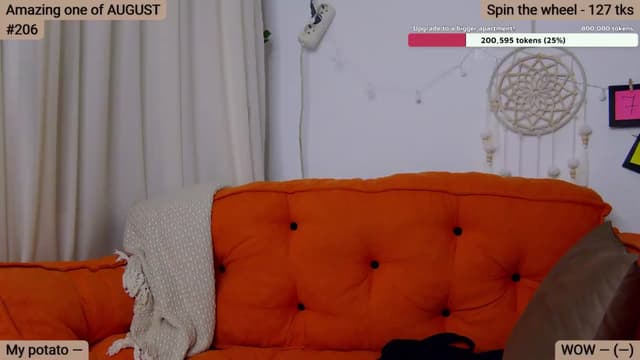 Gallery image thumbnail from SkyV_'s myfreecams stream on, 08/08/2024, 17:27 image 14 of 20