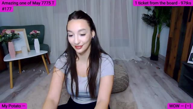 Gallery image thumbnail from SkyV_'s myfreecams stream on, 05/26/2025, 18:37 image 1 of 20