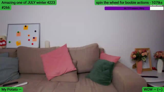 Gallery image thumbnail from SkyV_'s myfreecams stream on, 07/20/2026, 04:36 image 11 of 20