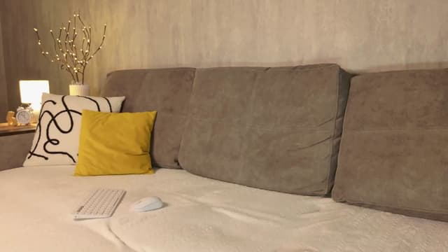 Gallery image thumbnail from StCat's myfreecams stream on, 11/08/2025, 10:33 image 17 of 20
