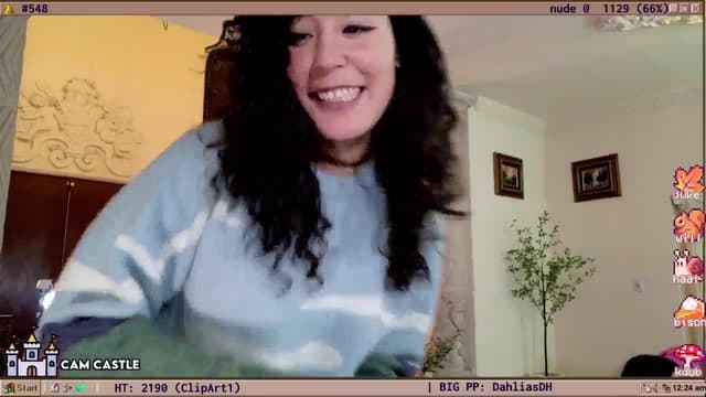 Gallery image thumbnail from TERRA's myfreecams stream on, 11/17/2024, 05:38 image 12 of 20