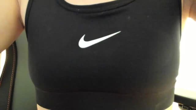 Gallery image thumbnail from Tanya's myfreecams stream on, 05/25/2024, 13:41 image 12 of 20