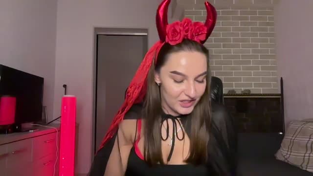 Gallery image thumbnail from Teiaa's myfreecams stream on, 11/01/2025, 17:31 image 15 of 20