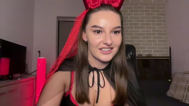 Gallery image thumbnail from Teiaa's myfreecams stream on, 11/01/2025, 17:31 image 17 of 20