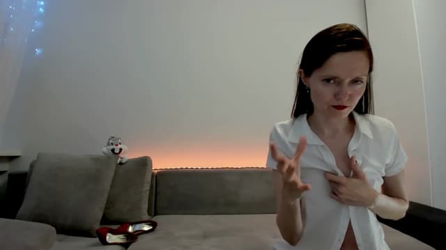 Gallery image thumbnail from Tenar's myfreecams stream on, 12/26/2022, 01:07 image 19 of 20
