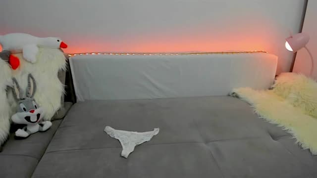 Gallery image thumbnail from Tenar's myfreecams stream on, 02/12/2024, 18:32 image 13 of 20