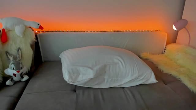Gallery image thumbnail from Tenar's myfreecams stream on, 02/17/2024, 14:00 image 14 of 20