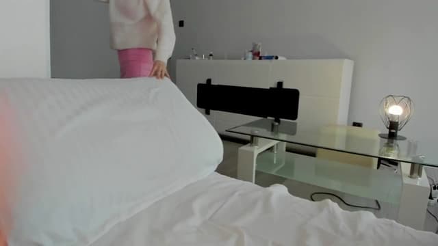 Gallery image thumbnail from Tenar's myfreecams stream on, 11/19/2024, 10:16 image 2 of 20