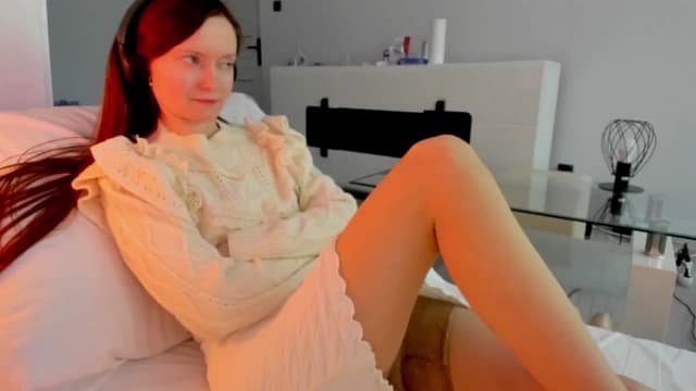 Gallery image thumbnail from Tenar's myfreecams stream on, 12/10/2024, 12:08 image 15 of 20