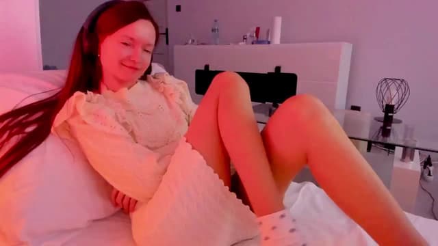 Gallery image thumbnail from Tenar's myfreecams stream on, 12/10/2024, 13:09 image 20 of 20