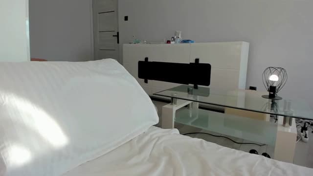 Gallery image thumbnail from Tenar's myfreecams stream on, 01/17/2025, 14:49 image 1 of 20