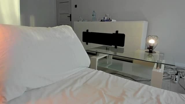 Gallery image thumbnail from Tenar's myfreecams stream on, 01/30/2025, 15:32 image 8 of 20