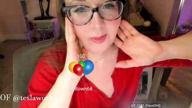 Gallery image thumbnail from Tesla's myfreecams stream on, 11/27/2022, 06:23 image 17 of 20