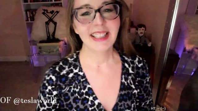 Gallery image thumbnail from Tesla's myfreecams stream on, 12/04/2022, 06:15 image 1 of 20