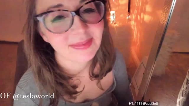 Gallery image thumbnail from Tesla's myfreecams stream on, 01/21/2023, 06:40 image 17 of 20