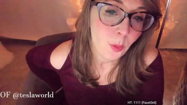 Gallery image thumbnail from Tesla's myfreecams stream on, 02/19/2023, 06:36 image 9 of 20