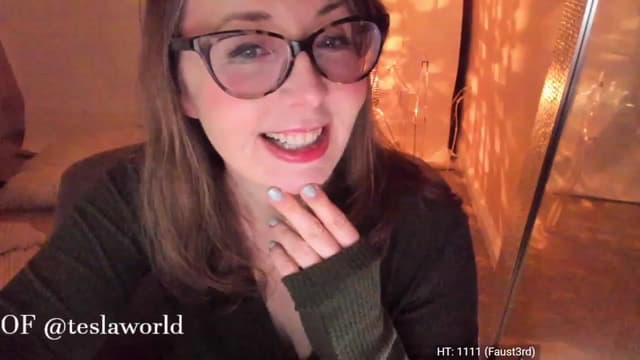 Gallery image thumbnail from Tesla's myfreecams stream on, 03/24/2023, 05:15 image 6 of 20
