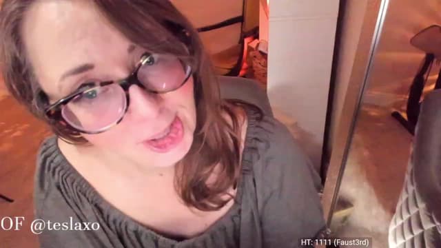 Gallery image thumbnail from Tesla's myfreecams stream on, 05/26/2023, 05:32 image 16 of 20