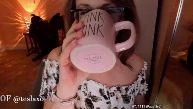 Gallery image thumbnail from Tesla's myfreecams stream on, 06/10/2023, 05:35 image 8 of 20