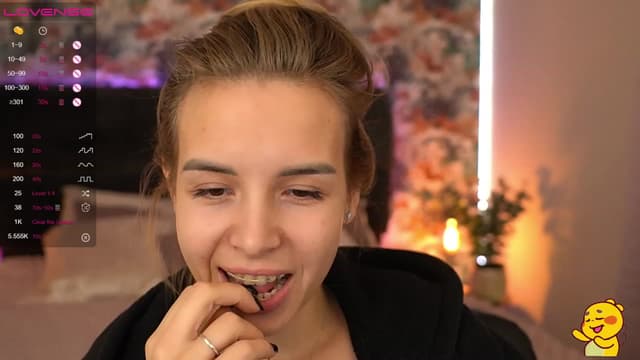 Gallery image thumbnail from Tilli's myfreecams stream on, 11/24/2023, 13:27 image 16 of 20