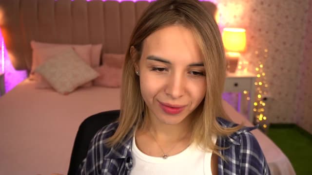 Gallery image thumbnail from Tilli's myfreecams stream on, 11/30/2023, 13:23 image 5 of 20