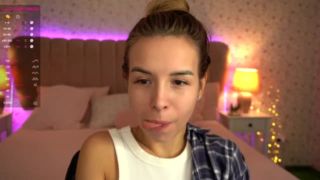 Gallery image thumbnail from Tilli's myfreecams stream on, 12/02/2023, 10:17 image 10 of 20