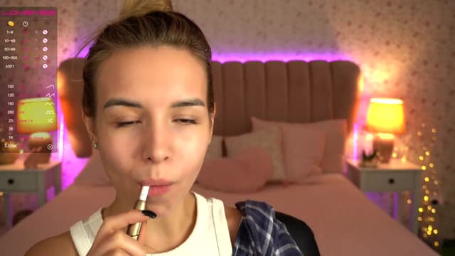 Gallery image thumbnail from Tilli's myfreecams stream on, 12/02/2023, 10:17 image 19 of 20