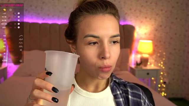 Gallery image thumbnail from Tilli's myfreecams stream on, 12/02/2023, 10:17 image 12 of 20