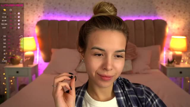 Gallery image thumbnail from Tilli's myfreecams stream on, 12/02/2023, 12:56 image 7 of 20