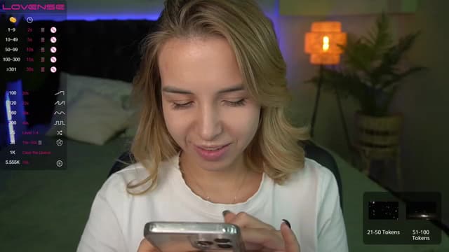 Gallery image thumbnail from Tilli's myfreecams stream on, 12/04/2023, 11:12 image 16 of 20