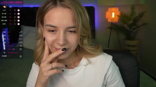 Gallery image thumbnail from Tilli's myfreecams stream on, 12/04/2023, 11:12 image 4 of 20