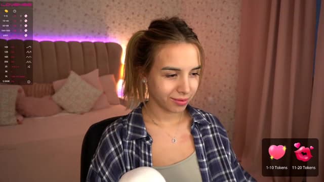 Gallery image thumbnail from Tilli's myfreecams stream on, 12/06/2023, 14:23 image 14 of 20