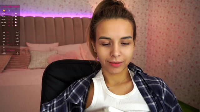 Gallery image thumbnail from Tilli's myfreecams stream on, 12/13/2023, 11:21 image 11 of 20