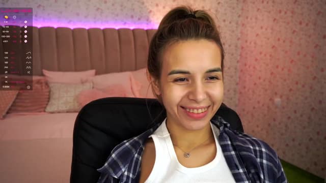 Gallery image thumbnail from Tilli's myfreecams stream on, 12/13/2023, 11:21 image 8 of 20