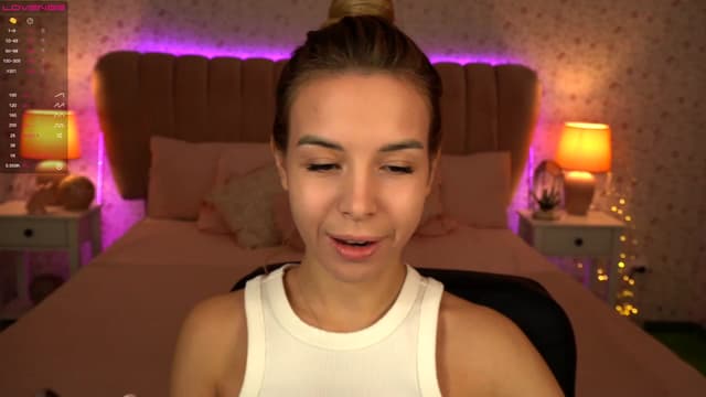 Gallery image thumbnail from Tilli's myfreecams stream on, 12/21/2023, 08:57 image 7 of 20