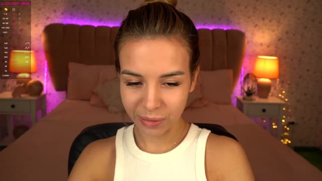 Gallery image thumbnail from Tilli's myfreecams stream on, 12/21/2023, 08:57 image 10 of 20